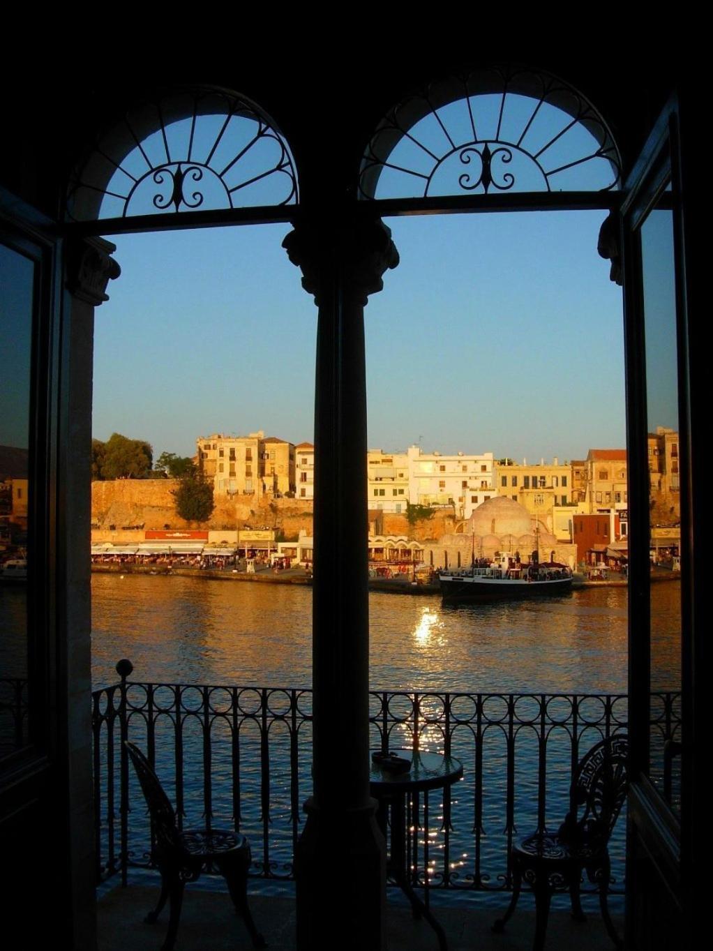 Casa Leone Hotel Chrissi Akti Chania Exterior foto