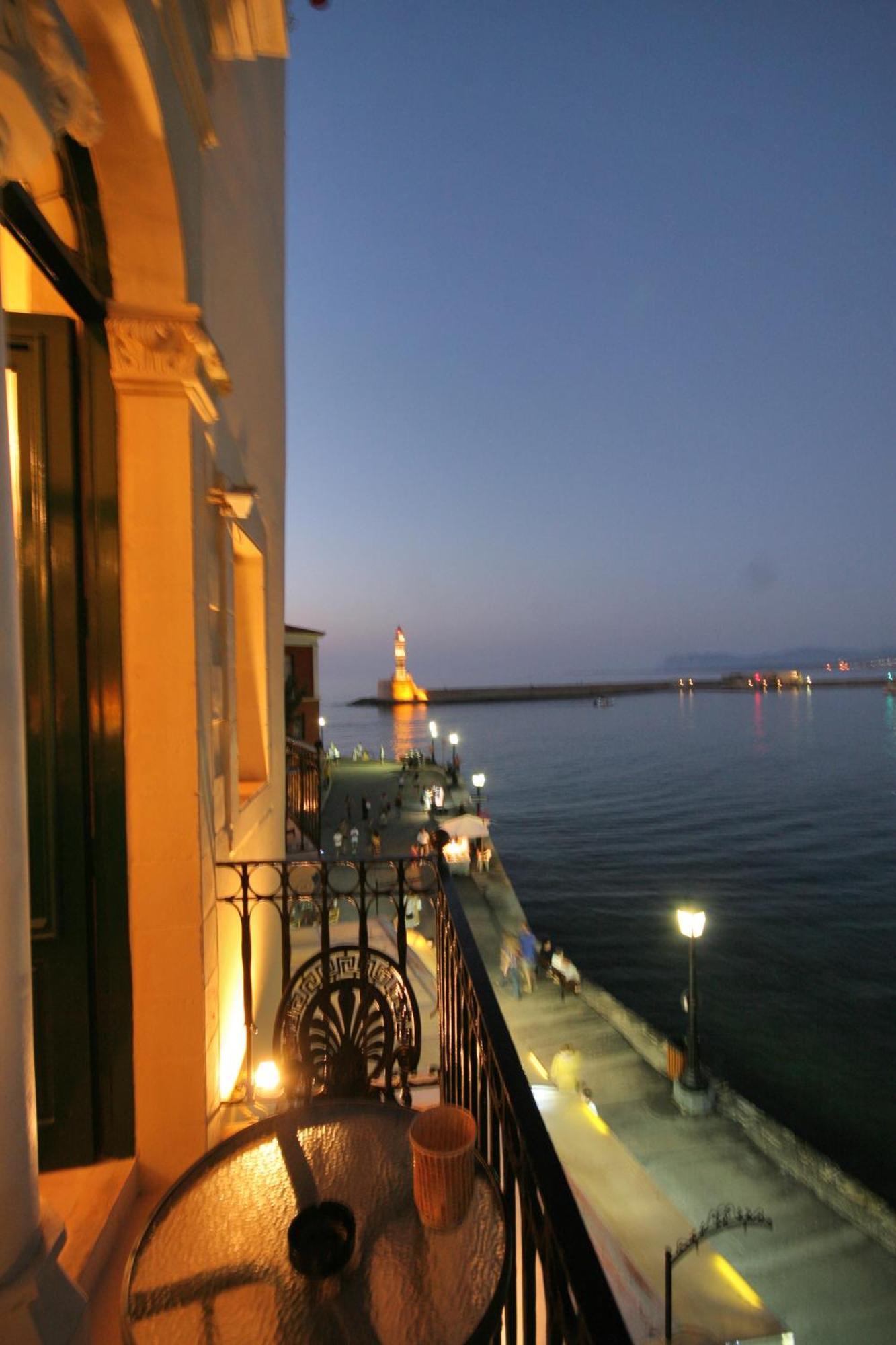 Casa Leone Hotel Chrissi Akti Chania Exterior foto